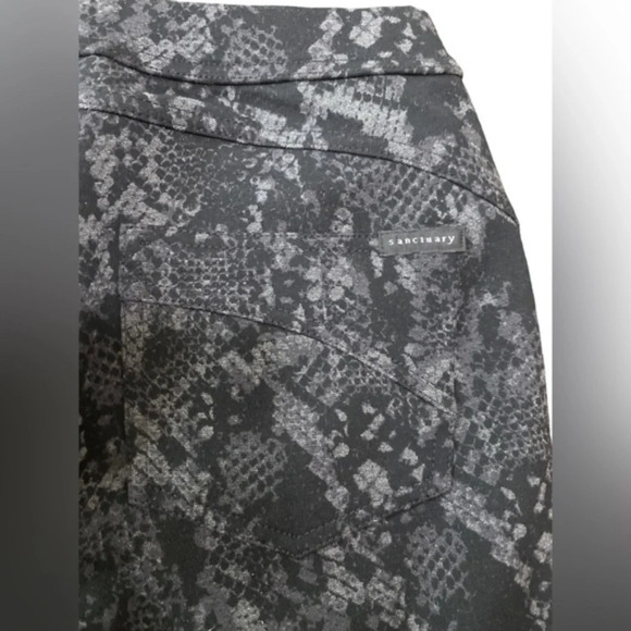 Sanctuary Anthropologie Black Snake Leggings XS - Picture 4 of 8